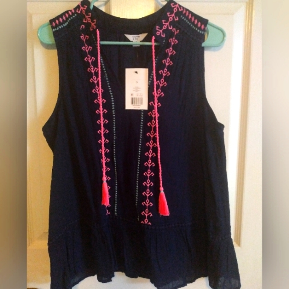 Crown and Ivy new blue blouse